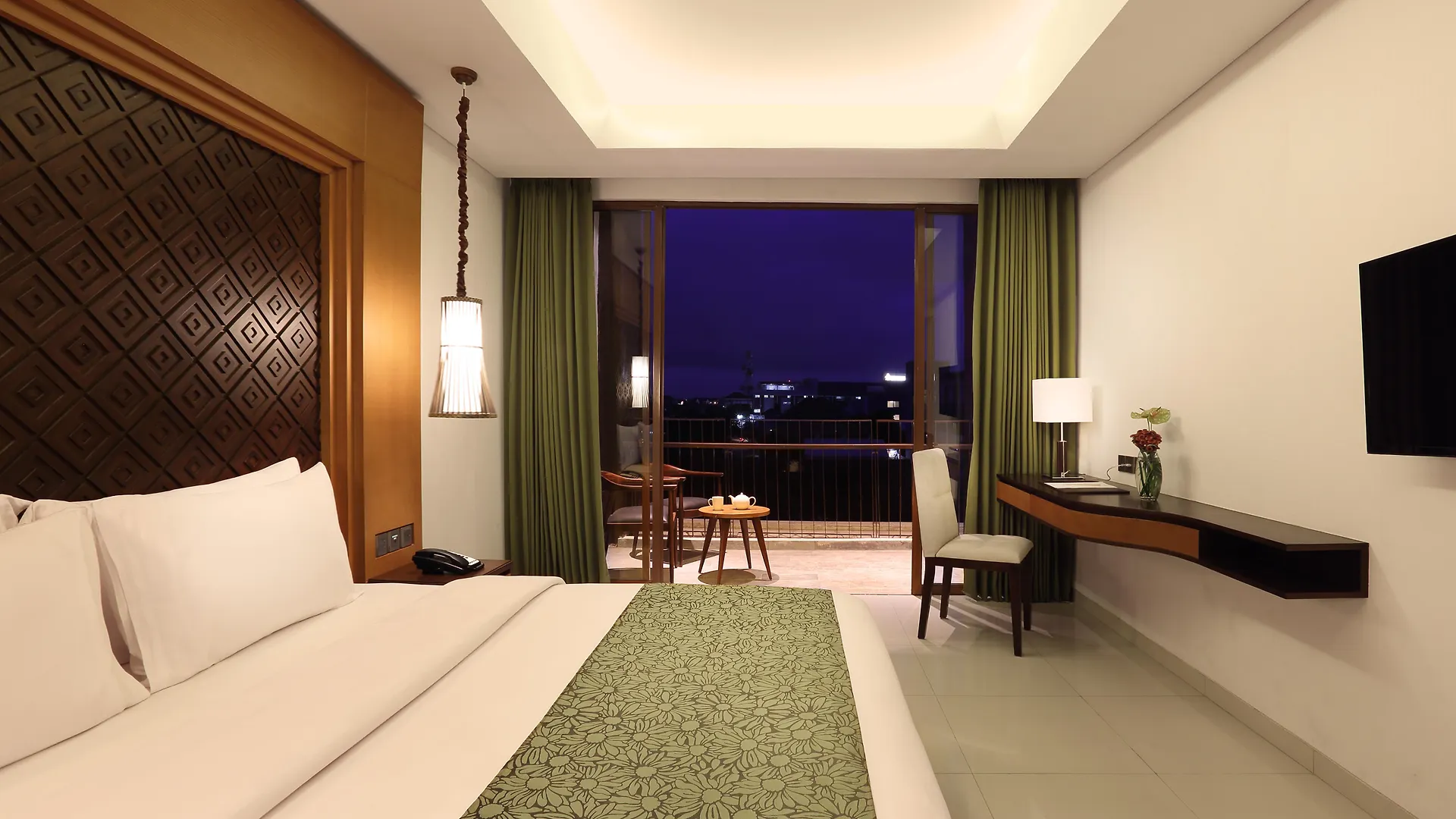 Golden Tulip Jineng Resort Bali Kuta Lombok 4*,  Indonesien