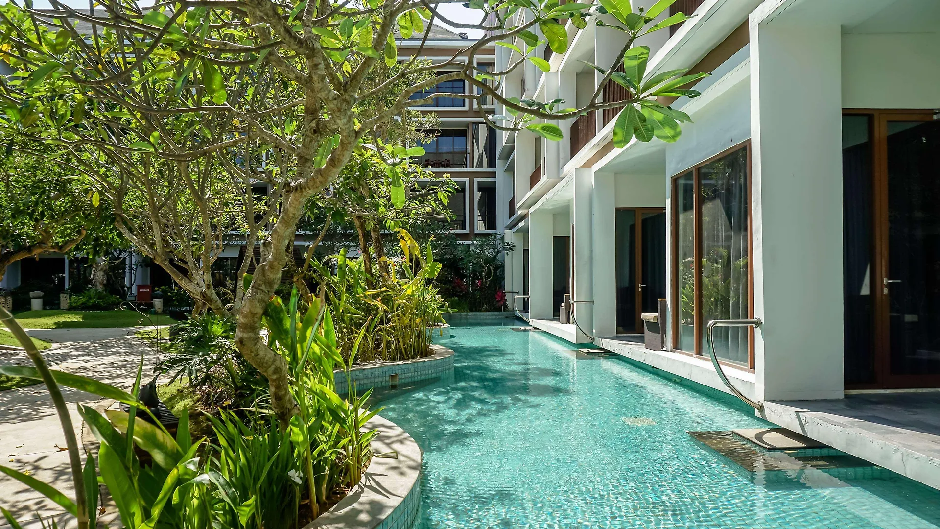 Hotel Golden Tulip Jineng Resort Bali Kuta Lombok